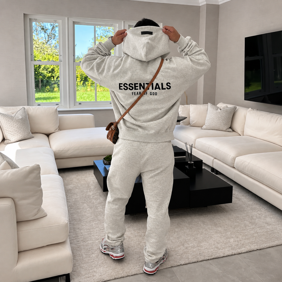 Tracksuit Essential