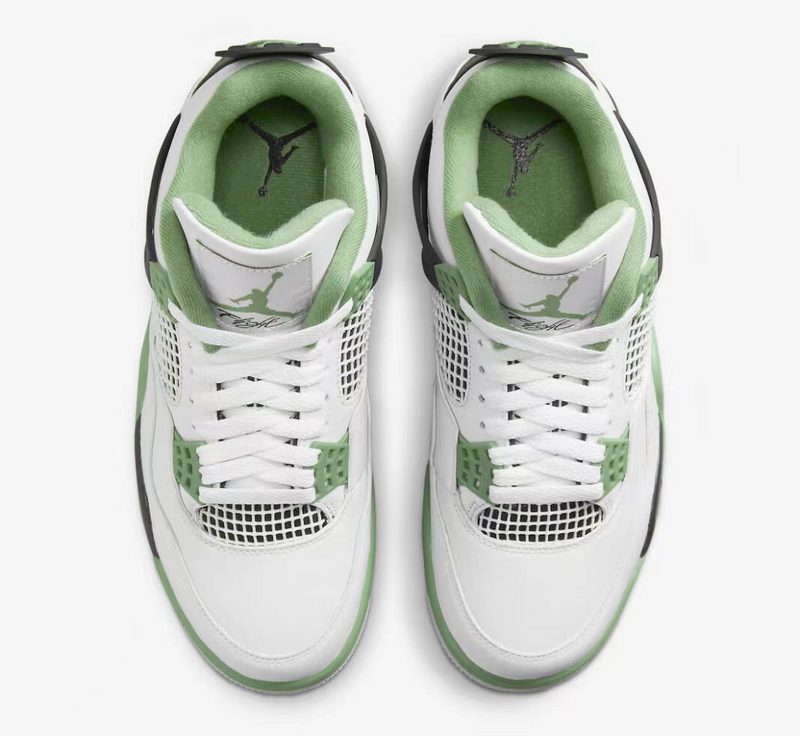 JORDAN 4